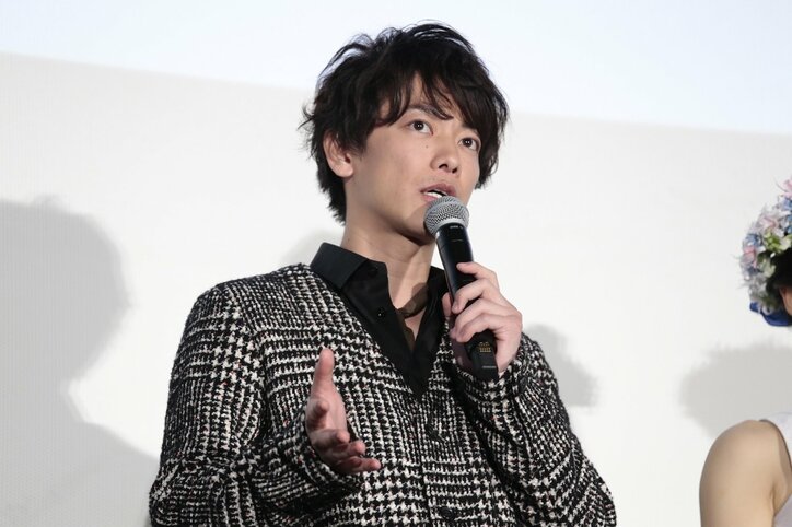佐藤健、土屋太鳳のイメージは「幸せな思い出」「忍耐」「箱入り娘」