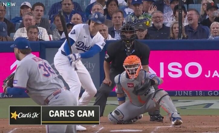 【写真・画像】もうワケわからん！ フリーマン、想定外の打ち方で“まさかの光景”「天才すぎる」手首だけで打った高速タイムリーが話題に「打撃開眼してるやん」　1枚目