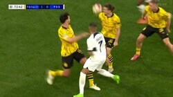 「そこ通すか！」エンバペは３人がかりでも止められない！ 完全に塞がれながらチップパスで決定機を作り出した瞬間「マジかよ」「ずるいやろ」