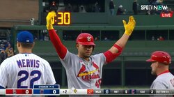 ヌートバーの同僚が古巣凱旋でスタンド＆元チームメートから拍手の歓迎 感慨深げな表情に「愛されてる」「ちょっと照れてるやん」 その後のヒットにはブーイング