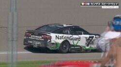 レース中にバックで走行！？ “後ろ向きで”ピットインの珍事に驚きの声　「神業」「はえーバックw」中継も思わず注目