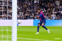 「神すぎ」17歳ヤマル、“衝撃ゴラッソ”でクラシコ最年少得点「決めるところイカついて」「右足でニアハイ天井はえぐい」「なんて豪快なんだ」