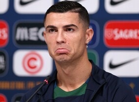 「他の人がどう思うかなんて考える必要はない」渦中のC・ロナウドが口を開く！話題となったブルーノの“塩対応”には…