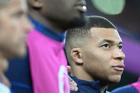 【W杯｜この試合この1枚】前回王者・フランスが挑む連覇への道　ターンオーバーで敗戦、ムバッペが瞳に見据える未来とは？