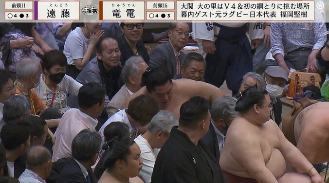 投げを打った遠藤が転落