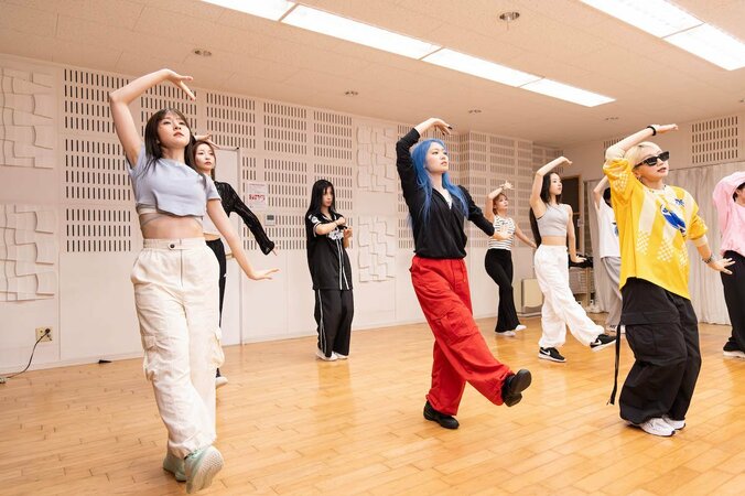 【写真・画像】「全員脱落」「アイドルやりたいっていう割に踊れなさすぎ」“BTSを輩出”韓国の名トレーナー、日本人アイドル候補生の意識の低さを指摘　2枚目