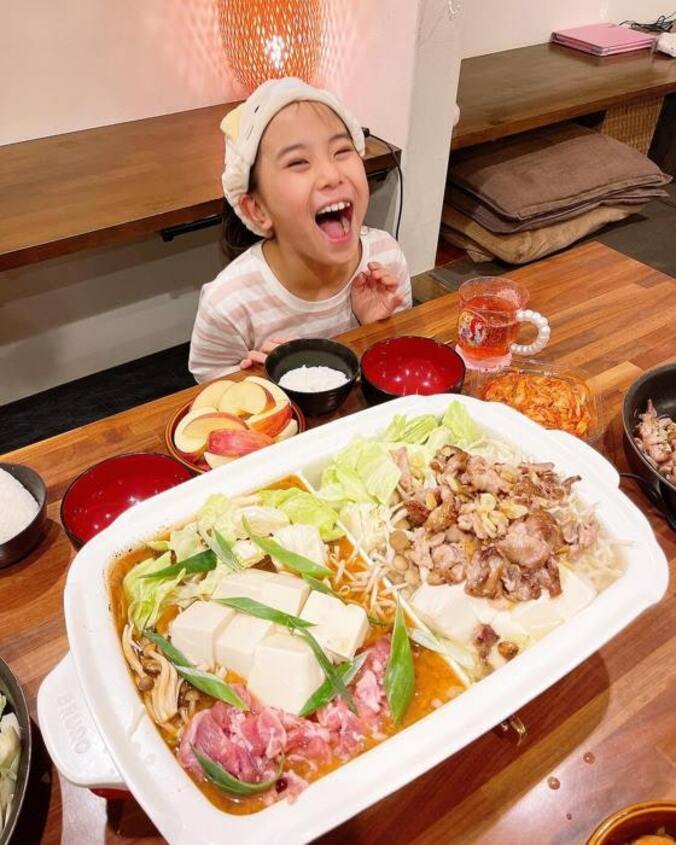  みきママ、娘が“嫌い”と言いつつ食べた料理「寒いから温まるね」  1枚目