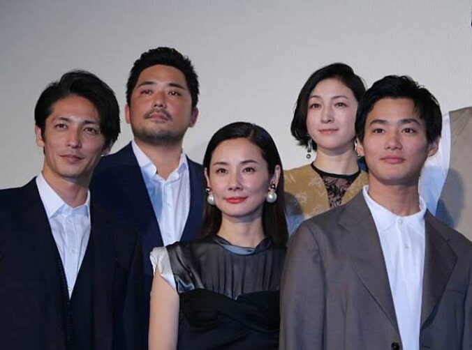 吉田羊が大久保佳代子にキス！『ラブ×ドック』舞台挨拶 5枚目