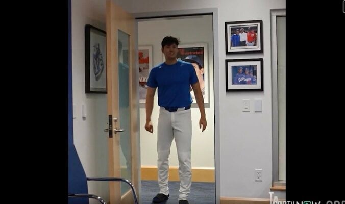 【写真・画像】ウソでしょ…？ 大谷翔平、打ち損じて爆速打球…”まさかの光景”「怖すぎ…」172キロ“弾丸ヒット”→相手野手が動けない「どん詰まりなのに」　1枚目