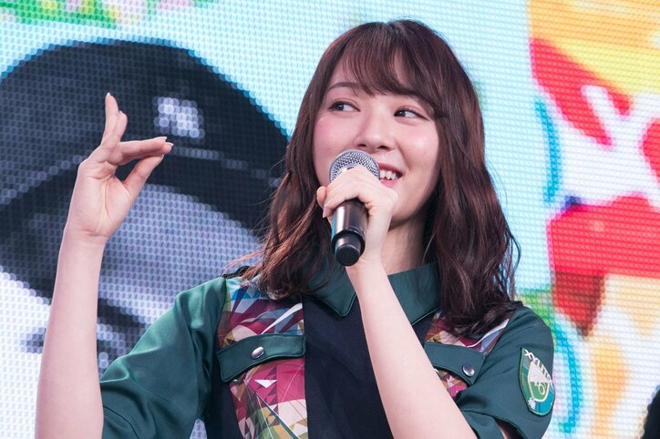 欅坂・佐藤詩織、土屋太鳳に“サイマジョポーズ”を伝授