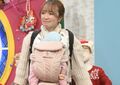 4児のママ・紺野あさ美、1人抱っこ&3人と手を繋ぎながらお出かけする裏技に「どうなってるの!?」横澤夏子が驚愕