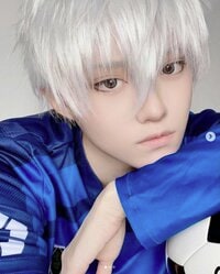 コスプレイヤー・伝染タルキが「ブルーロック」凪誠士郎を見事に再現！「全部が完璧すぎ」「目が最高」とファン興奮