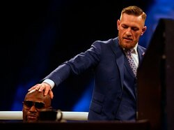 “世紀の一戦”まであと2日　コナー・マクレガーは「反則ワザやダーティーファイトを仕掛ける？」情報戦も激化