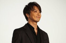 TAKAHIRO節炸裂、かわいい弟分・板垣瑞生をいじりまくり「女の子の話ばっかりしてた！」 映画『僕に、会いたかった』完成披露舞台挨拶