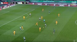 そこから何がみえる？ “鳥の眼”を持つ男・守田英正、超人的“空間認知能力”でドンピシャダイレクトパス炸裂！正確過ぎる逆足ループでゴールを生み出した決定的瞬間