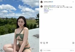 グラドル・西野夢菜、美バスト覗く変形水着に反響「めっちゃスタイルいい」「ラインがキレイ」