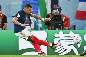 エムバペ、再び！ 絶妙コントロールショットで今大会５点目をゲット！「次元が違う」「化け物シュート」などファン絶賛【W杯ラウンド16】