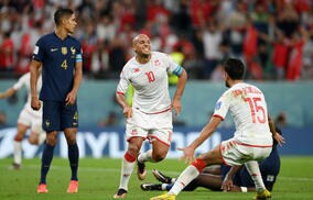 主力温存のフランスがチュニジアに金星を献上も首位でグループステージを突破《カタールW杯》