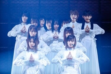 欅坂46、笑顔と涙あふれたラストライブで5年間の歴史に幕 新たな坂を駆け上がる“櫻坂46”が誕生 | エンタメ総合 | ABEMA TIMES |  アベマタイムズ