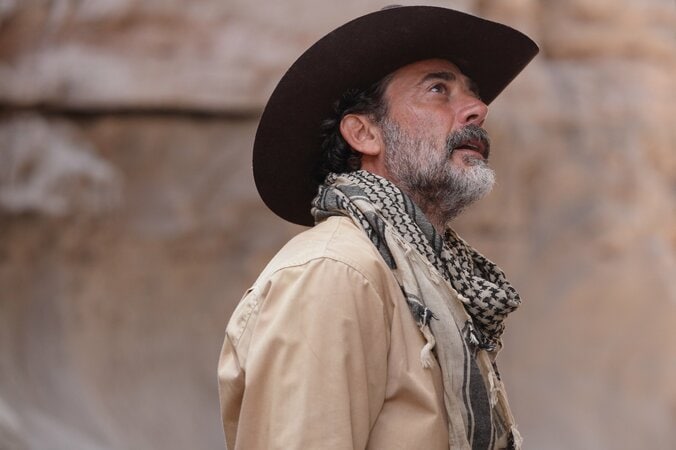 「ウォーキング・デッド」ジェフリー、今度の役は砂漠のスナイパー　凶器を“バット”から“ライフル”に 4枚目