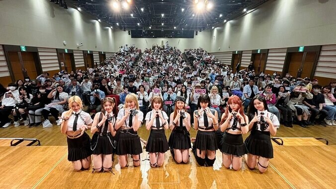 【写真・画像】「1人で韓国に来ることがすごく怖かった」韓国ガールズグループ・UNIS（ユニス）、日本人メンバーナナ＆コトコ、挑戦することの大切さ、夢を叶えた今の心境明かす　1枚目