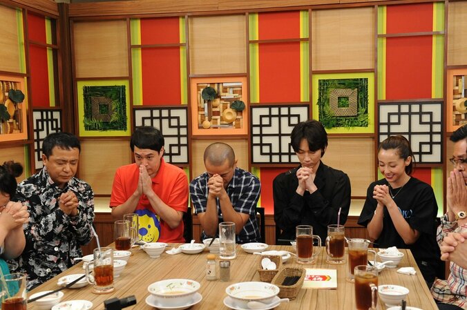 「何て言ったんだっけ？」綾野剛の質問に、沢尻エリカが“例の言葉”を再び…？ 2枚目