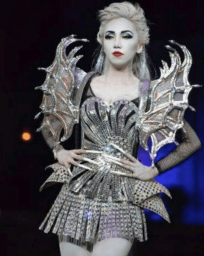 ざわちん、ハロウィンメイク10連発　ガガやディズニーキャラまで人気メイクに反響 1枚目