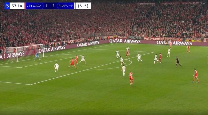 「バケモンすぎ」怪物FWケインが見せた“一瞬の動き”が話題に「エグいな」相手DFをハメる“リズム”→圧巻ゴール炸裂「絶対決めるじゃん」 2枚目