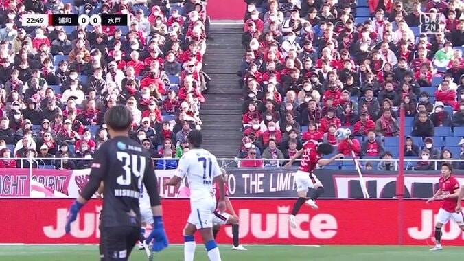 【映像】頭に当たらず腕でクリアした瞬間