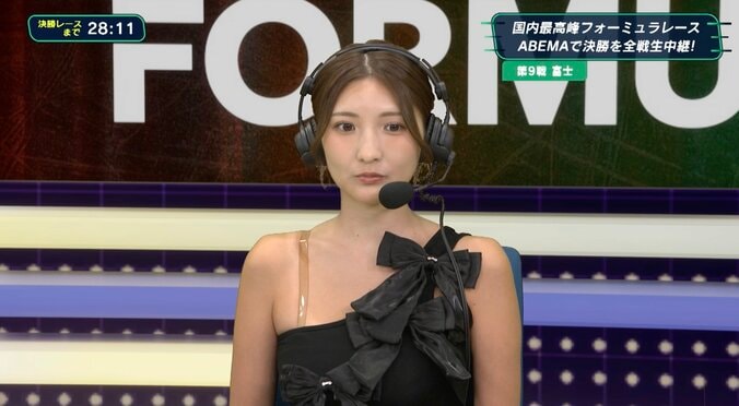 “軽トラ女子”で話題のグラドル・三田悠貴、“肩見せ”黒ドレス姿に反響「めっちゃ綺麗」「似合っていて素敵」 5枚目