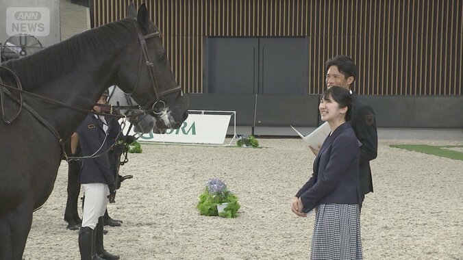 伝統的な乗馬術などをご覧に