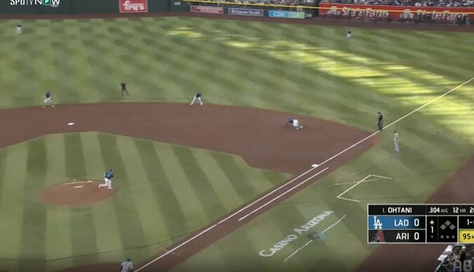 【写真・画像】早く投げろ！ 大谷翔平の打席で“異変”「どうした」「なんかトラブル？」監督も捕手もイライラ… 相手投手にハプニング発生　1枚目