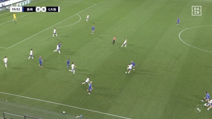 「レベチだわ」天才・宇佐美貴史の“振り向きざまスルーパス”にSNS騒然！「やっぱすげぇ」「何これ…」敵陣を切り裂いた瞬間 3枚目