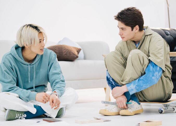 YUNA、ショーンとの恋に暗雲？空気がピリピリ…ラスト3分で爆弾LINE投下「最低じゃん、俺」『彼オオカミ』第6話 6枚目