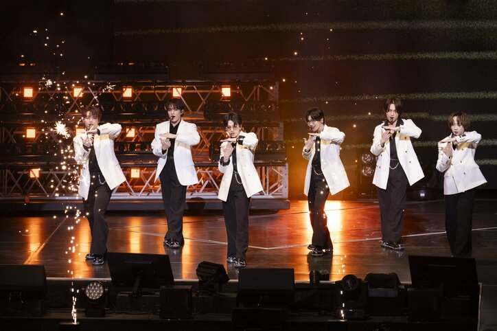 【写真・画像】Travis Japan、怒涛の16曲披露！ZEROBASEONEと豪華2組の贅沢すぎるライブパフォーマンスに視聴者も「かっこよすぎ！」「神セトリ！」の声　1枚目