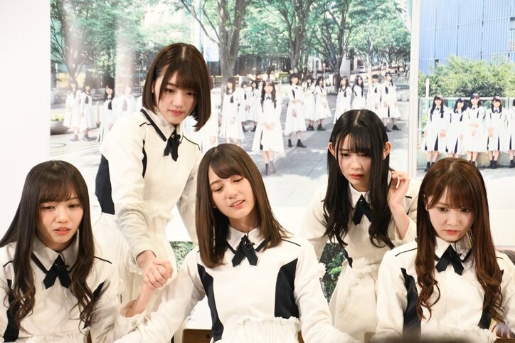 ひらがなけやきが日向坂46に改名&シングルデビュー決定! 齊藤京子が喜び爆発
