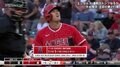 大谷翔平、また自打球で叫び声も…上を向いて脱力する姿に解説者「力抜けるこの感じが見てて好き」「見ててクセになっちゃう」
