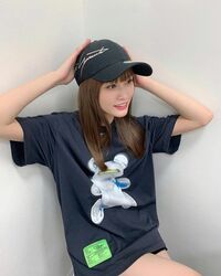 「可愛い超えた」「天使です」生見愛瑠、キャップを被ったカジュアルコーデを披露しファン絶賛