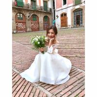 真野恵里菜、真っ白なドレス姿を披露し話題に「永遠に憧れ」「柴崎選手が羨ましいです、、」