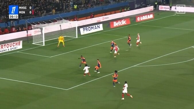 南野拓実、70メートル縦断ドリブル