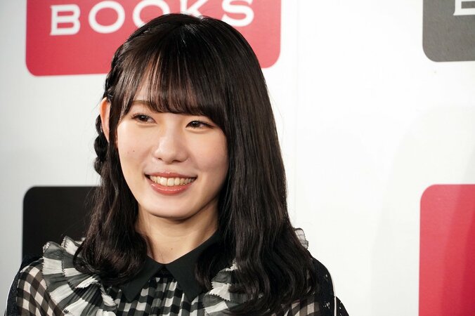 「”目指せ今泉”という気持ちで」欅坂46小池美波、水着アリの初写真集は体を絞って撮影に臨む 1枚目