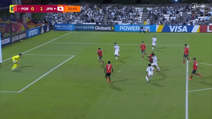 欧州最強GKも唖然…U-17日本代表MF、“神業キックフェイント”からスーパーゴール「16歳に脱帽」「すげー落ち着き」ポルトガルを完全翻弄 5枚目