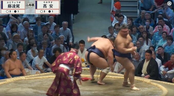 幕内最年長力士が“くるり一回転” 173kgの巨体ヒラリ「でたアクロバット相撲」「角界のジダン・高安」意表を突く妙技に館内どよめき 3枚目