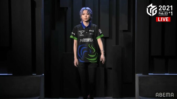 “闇のパープルヘア”東城りお、鮮やか髪色で華やかに ファン「また色変わった？」「美人がすぎる」／麻雀・Mリーグ 2枚目