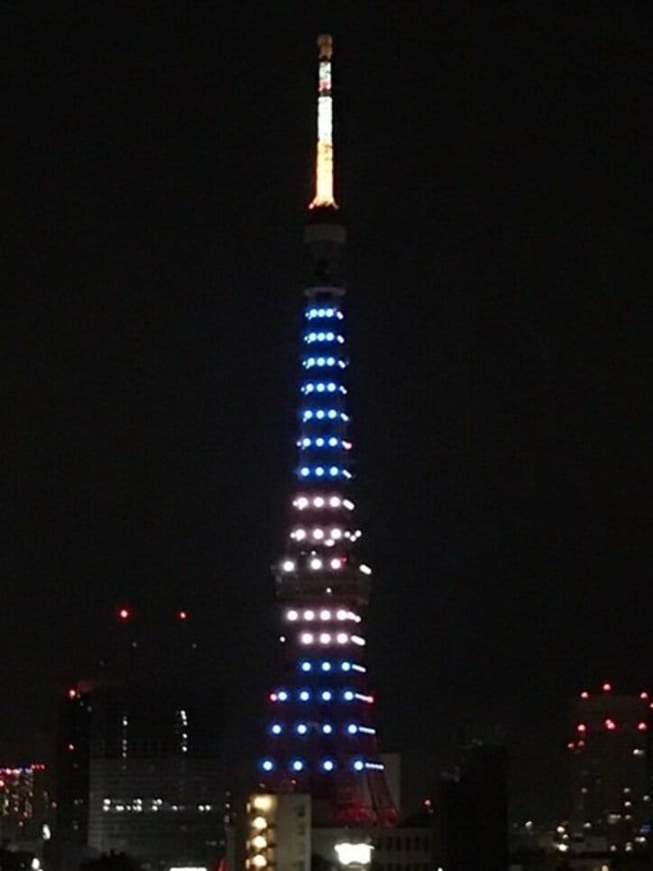 ヒロミ　ブログにスマステカラーの東京タワー写真掲載「おつかれさん」