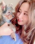 衛藤美彩、実家で飼っている愛犬との2ショットに「ノアちゃんもみさちゃんも天才的にかわいいです！！」の声