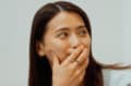「婚約指輪が買えなくて…」貯金ゼロの31歳彼氏に29歳元アイドル美女が“神対応”「浜辺でのプロポーズが精一杯や」