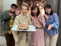 ハイヒールモモコ『ヘレンさんのお誕生日』