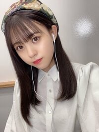 「超絶カワイイ！」ラスアイ阿部菜々実の白シャツ＆ベレー帽コーデにファン歓喜