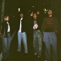 Sam is Ohmが、 G.RINA、Kick a Show、ZEN-LA-ROCK、 そしてJUVENILEを招いた新曲「Backseat」をリリース！！